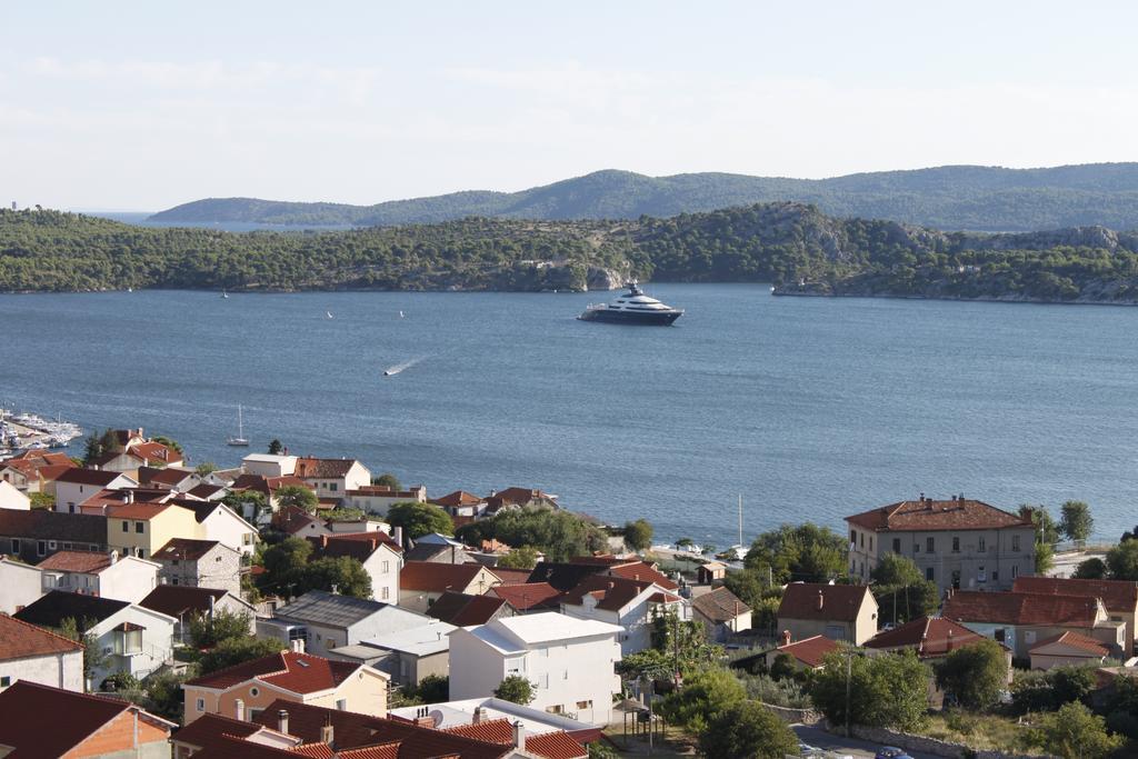 Apartment Heli Šibenik Kamer foto